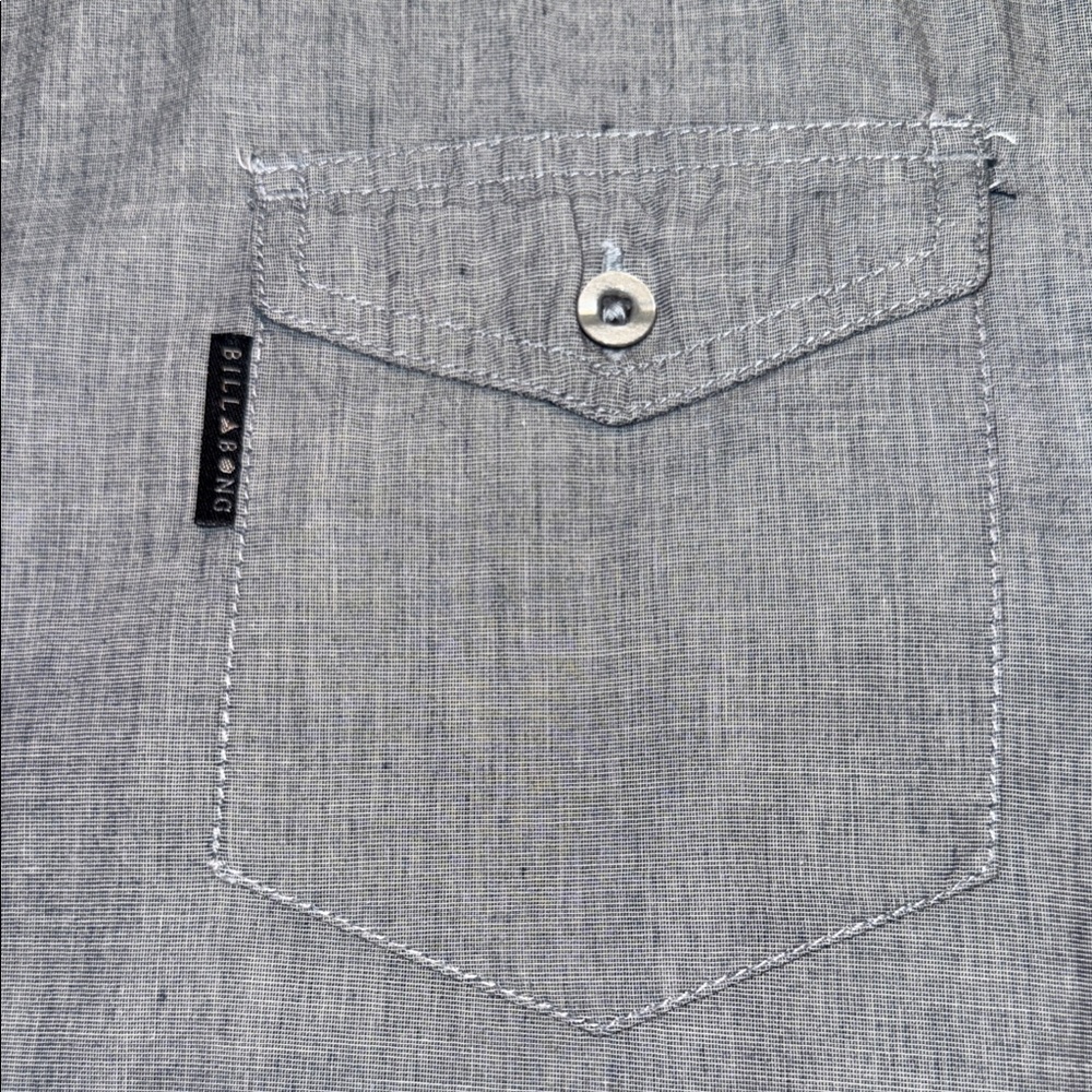 Billabong Men's Gray Casual Button Down Shirt - Picture 6 of 6